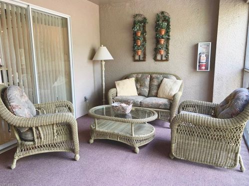 8400 Naples Heritage Dr, Naples, FL 34112-2786