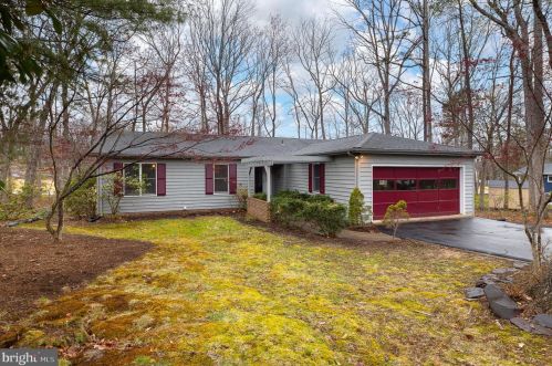 137 Eagle Ct, Locust Grove, VA 22508-5432