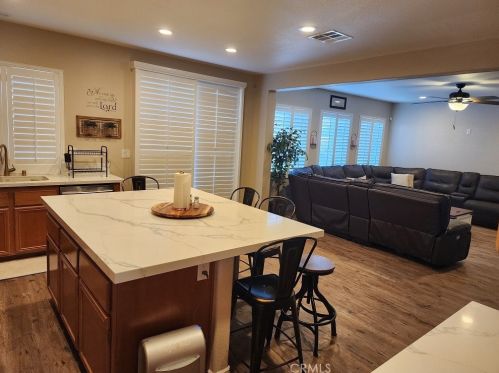 12548 Mesa St, Victorville CA  92392-4808 exterior