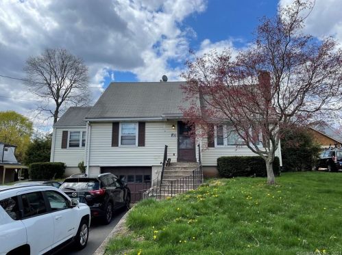 27 Eton Pl, New Britain, CT 06053-3207