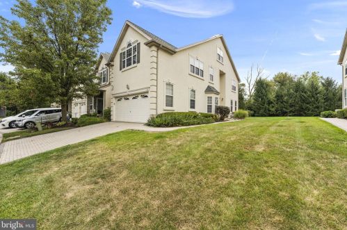 261 Center Point Ln, Lansdale, PA 19446-5938