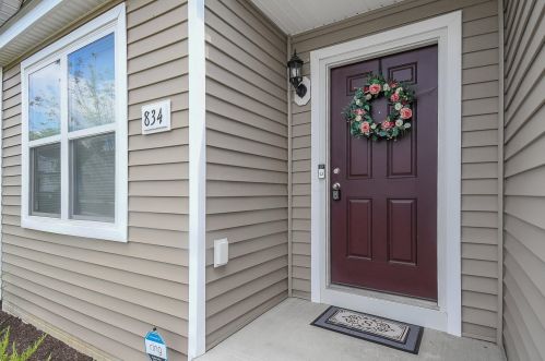 834 Cranberry Dr, Pataskala OH  43062 exterior