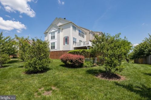 15055 Clementine Way, Haymarket VA  20169-3319 exterior