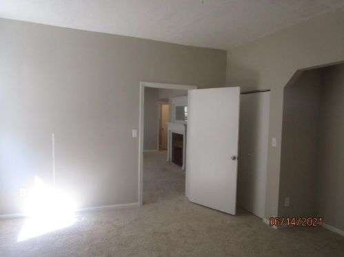 730 California Ave, Pittsburgh PA 15212-3814 exterior