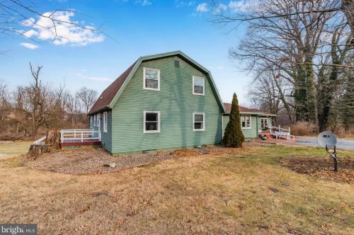 2148 Ritner Hwy, Carlisle PA 17015-9305 exterior