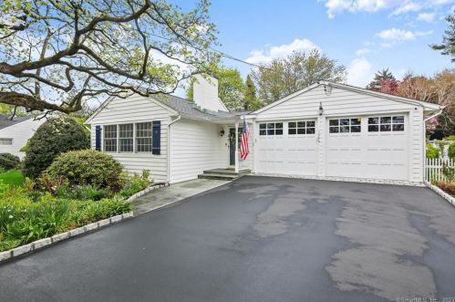 1586 Shippan Ave, Stamford, CT 06902-8104