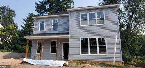 6804 Farragut Ave, Falls Church VA  22042-1939 exterior