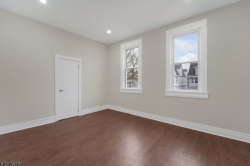 95 Shephard Ave, Newark NJ  07112-2023 exterior