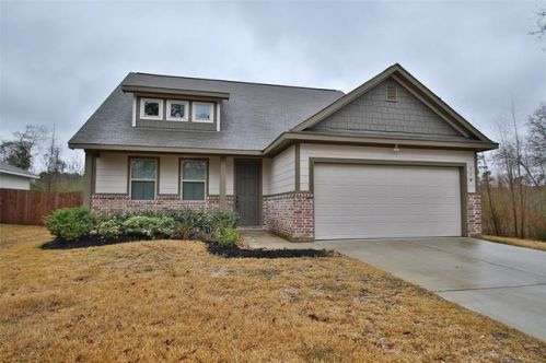713 Springwood Dr, Conroe TX  77385-9509 exterior