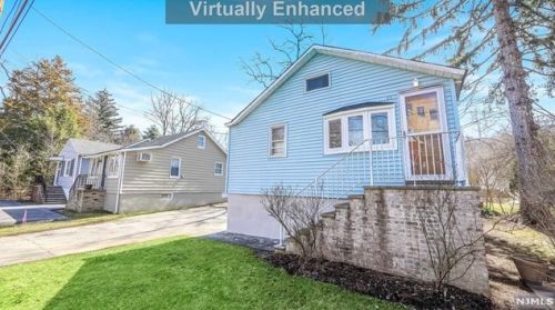 21 Grandview Ave, Oakland NJ  07436-1205 exterior