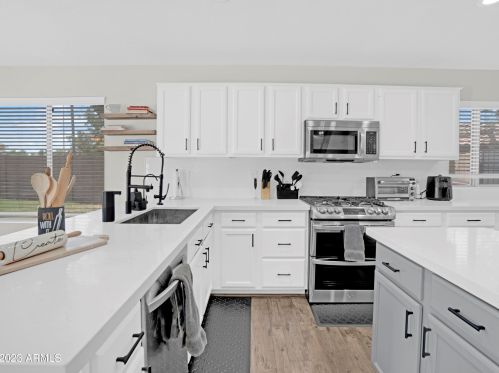 2471 Comanche Dr, Chandler, AZ 85224-2350
