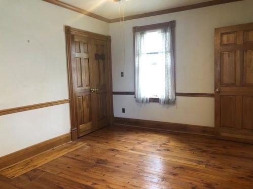 1214 Chislett St, Pittsburgh PA 15206-1306 exterior