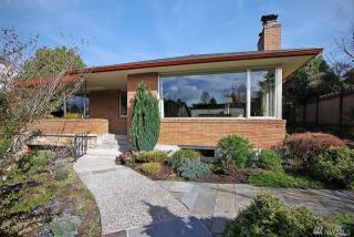 1712 44 Ave, Seattle WA  98116-1907 exterior