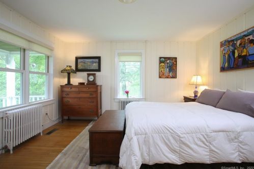 135 Farnum Rd, Lakeville CT  06039-2510 exterior