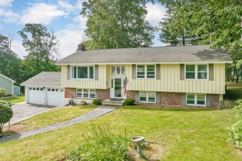 6 Longwood Rd, Salem, NH 03079-2022