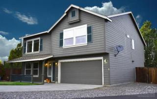63055 Yampa Pl, Bend, OR 97701-8365