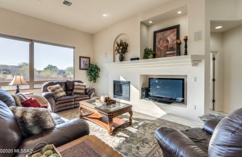 976 Josephine Saddle Pl, Green Valley AZ 85614-6302 exterior