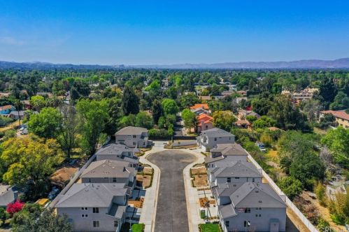 17309 Lemay St, Van Nuys CA 91406-5400 exterior