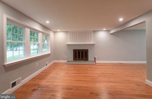 15 Cedar Hollow Rd, Paoli PA  19301-1739 exterior