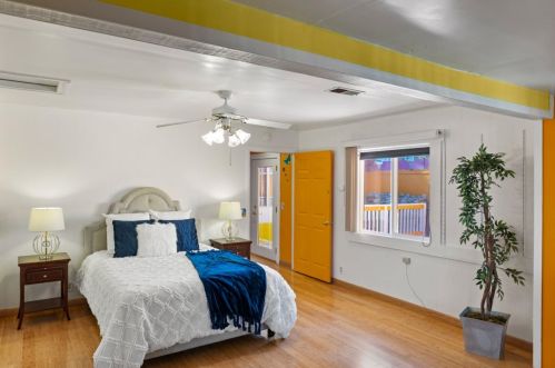 309 9th St, Del Monte Park CA  93950-3512 exterior