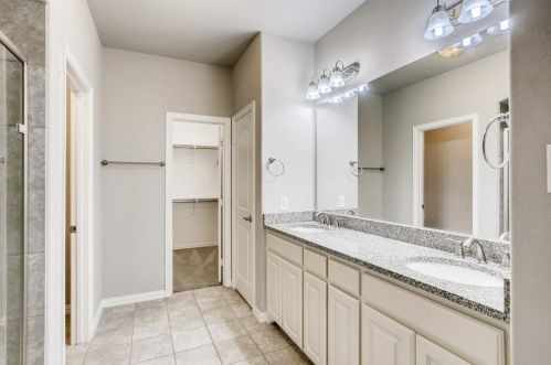 720 Greenville Ave, Richardson TX  75081-4112 exterior