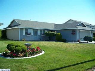 6107 Candlestick Dr, Pasco, WA 99301-7818