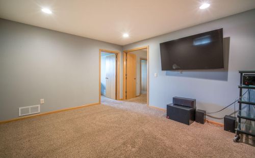 263 Stonefield Dr, Lake Mills WI  53551-1963 exterior