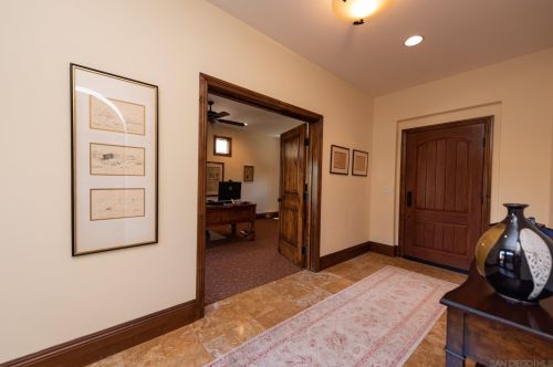 8458 Lower Scarborough Ct, San Diego CA 92127-6119 exterior