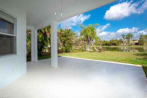 824 Grand Rpd Blvd, Naples FL 34120-4429 exterior