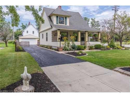 191 194th St, Cleveland, OH 44119-1029