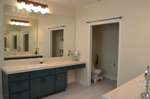 3128 Queens Gate Ln, Modesto CA  95355-8684 exterior
