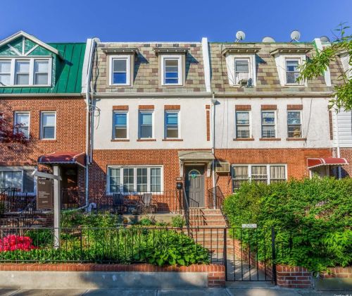23-08 21st Ave, Long Island City, NY 11105-3557