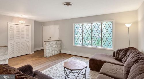 641 Dreshertown Rd, Dresher PA  19025 exterior