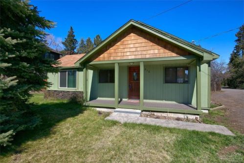 312 Mckinley Ave, Bend OR  97702-1201 exterior