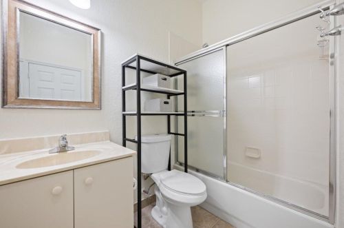 8403 Nicholls Pt, West Palm Beach, FL 33411-5528