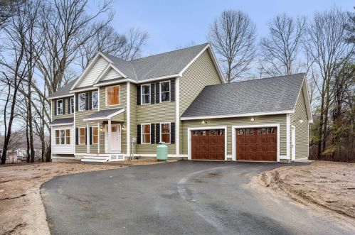203 Lawrence Rd, Salem, NH 03079-3934