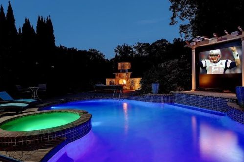 1 Morning Star Ct, Lincoln RI  02865-4586 exterior