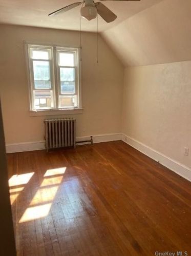 3938 Gilmartin Ln, Seaford NY  11783-2620 exterior