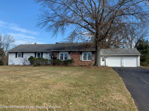 347 Pond Rd, East Freehold, NJ 07728-8344