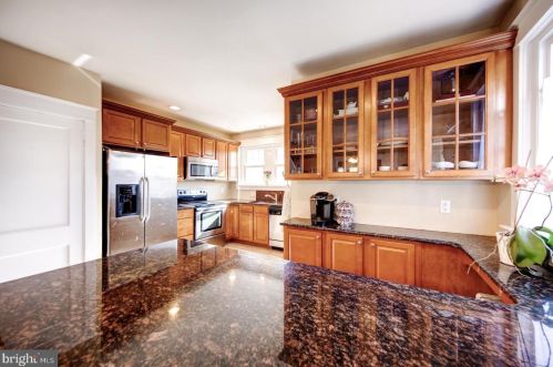 422 Delaware Ave, Lansdale PA 19446-3422 exterior