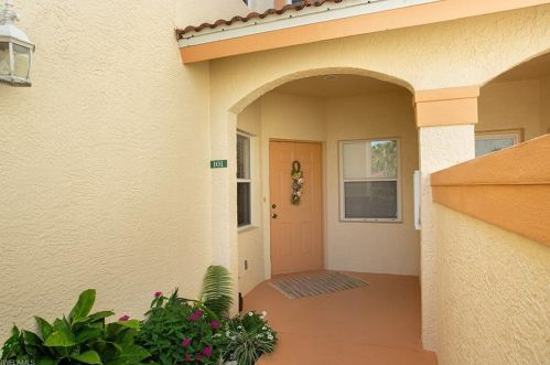 6595 Huntington Lakes Cir, Naples, FL 34119-8030