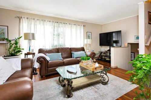 1 Intervale Ave, White Plains NY  10603-1708 exterior