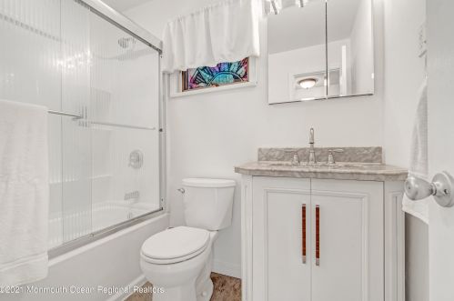 243 Crestview Dr, Middletown NJ  07748-3604 exterior