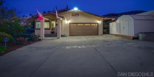 9504 Petite Ln, Lakeside, CA 92040-4316