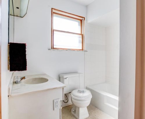 825 12 St, Ambridge PA 15003-1942 exterior