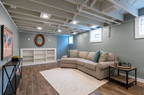 2003 68, Milwaukee WI 53213-1903 exterior