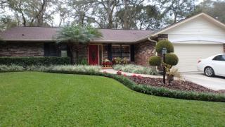 2401 College Hill Dr, Brandon, FL 33511-7631
