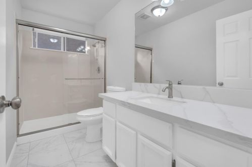 8702 White Peacock Way, Elk Grove CA  95624-3701 exterior