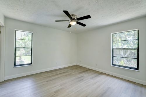 510 Billiar Ave, Fort Pierce FL  34983-8729 exterior