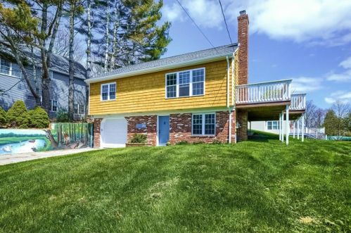 35 Flintstone Rd, South Kingstown, RI 02882-4316